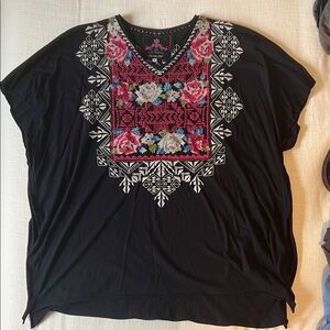 Johnny Was Black Embroidered Floral V-Neck Women's Top